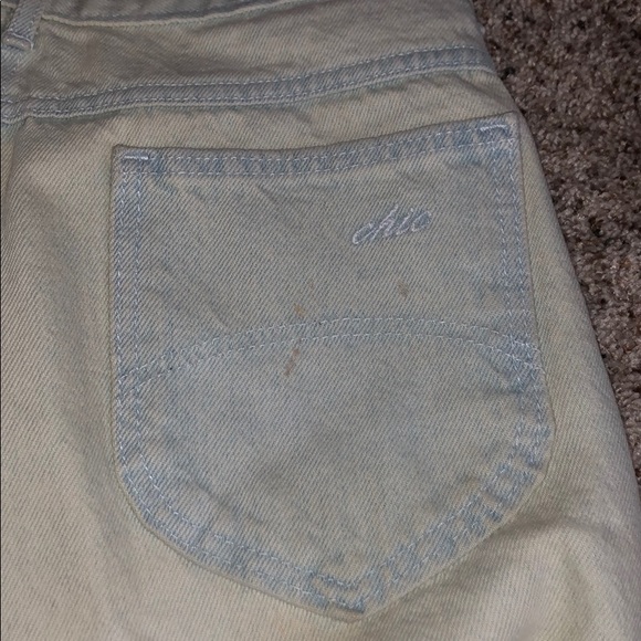 Vintage Chic Light Jeans - Picture 3 of 4